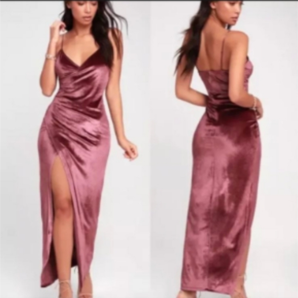 Lulu's vintage mauve velvet dress